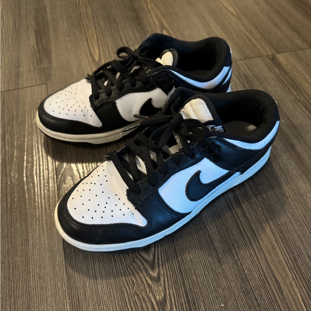 Nike Panda Dunks